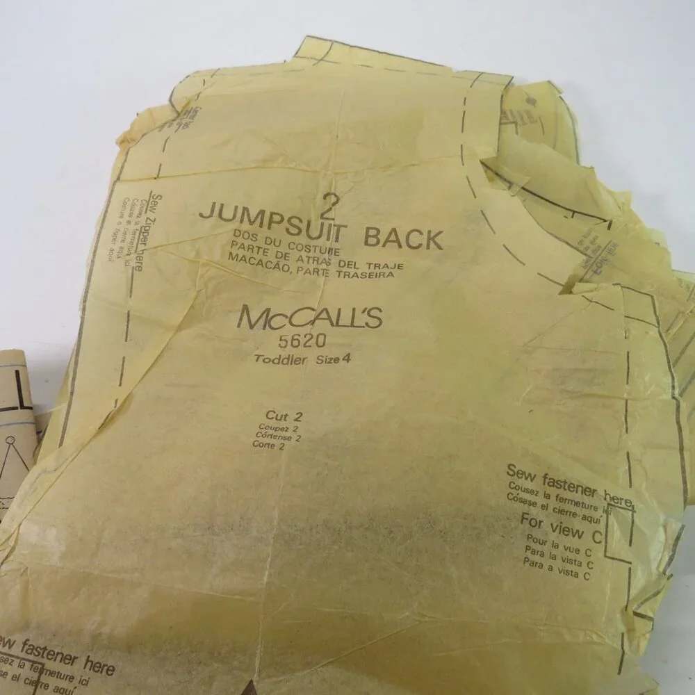 McCalls 5620 Clothing pattern Costumes size 4 Halloween, Easter, Christmas